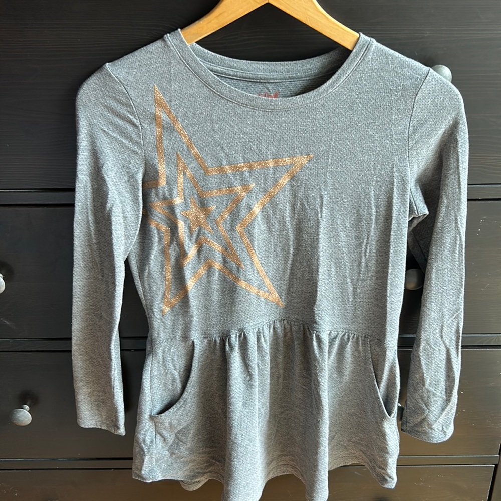 Cat & Jack - Girls Long Sleeve Top with pockets